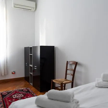 아파트 Casa Leonardo Da Vinci - 10 Minuti Dal Duomo